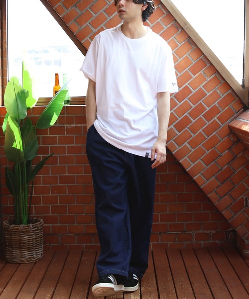 NEW ERA(ニューエラ)の「NEW ERA クルーネック半袖Tシャツ(Tシャツ/カットソー・メンズ・ホワイト/ネイビー系1/ブラック/グレー系その他/ダークグリーン・LARGE/X-LARGE/MEDIUM/SMALL)」の17枚目の写真