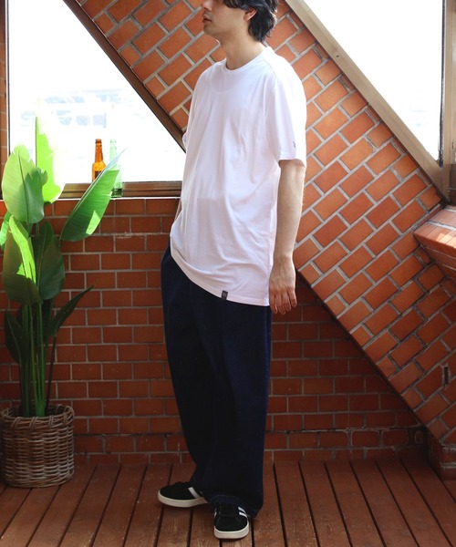 NEW ERA(ニューエラ)の「NEW ERA クルーネック半袖Tシャツ(Tシャツ/カットソー・メンズ・ホワイト/ネイビー系1/ブラック/グレー系その他/ダークグリーン・LARGE/X-LARGE/MEDIUM/SMALL)」の18枚目の写真