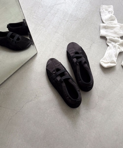 CANAL JEAN（キャナルジーン）の「El mar　ストラップメリージェーン（パンプス・レディース・ブラック・23.5/24/24.5/25）」の4枚目の写真