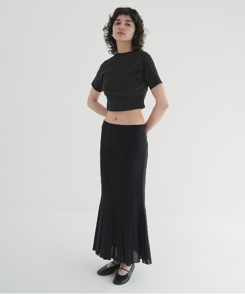 CLANE(クラネ)の「PLEATS MERMAID SKIRT(スカート・レディース・ホワイト/ブラック・0/1/2)」の14枚目の写真