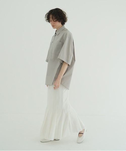 CLANE(クラネ)の「PLEATS MERMAID SKIRT(スカート・レディース・ホワイト/ブラック・0/1/2)」の8枚目の写真