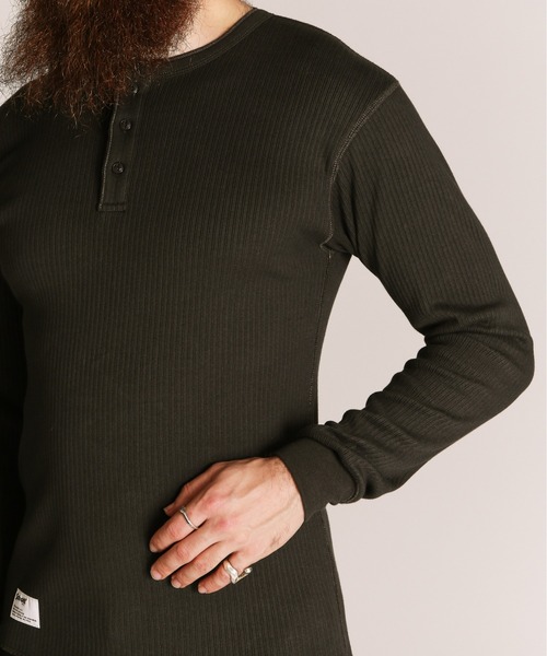 schott（ショット）の「Schott/ショット/ARMY RIB HENLEY LS T-SHIRT/アーミーリブ ヘンリー ロンT（Tシャツ/カットソー・メンズ・ナチュラル/チャコールグレー・2XL/XL/L/M）」の6枚目の写真