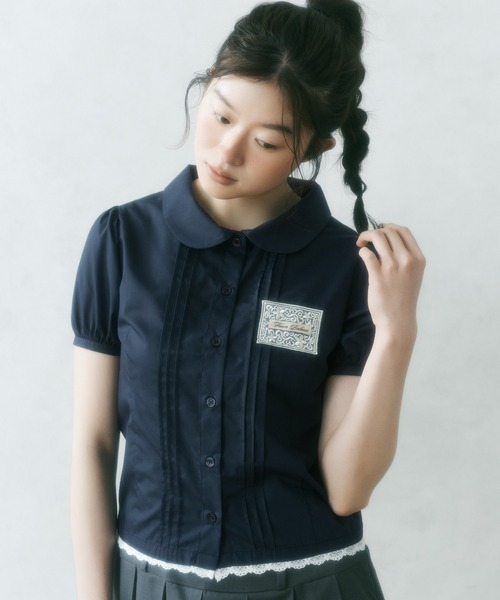 ねこのけ　FCMM 【日本限定】TAG BLOUSE / タグブラウス 日本限定】TAG BLOUSE / タグブラウス（シャツ/ブラウス）｜FCMM