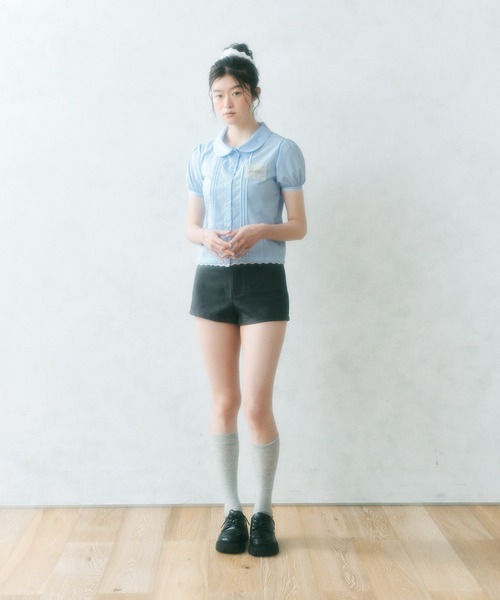 FCMM(エフシーエムエム)の「【日本限定】TAG BLOUSE / タグブラウス(シャツ/ブラウス・レディース・オフホワイト/ネイビー/ライトブルー/チャコールグレー・MEDIUM/SMALL)」の19枚目の写真