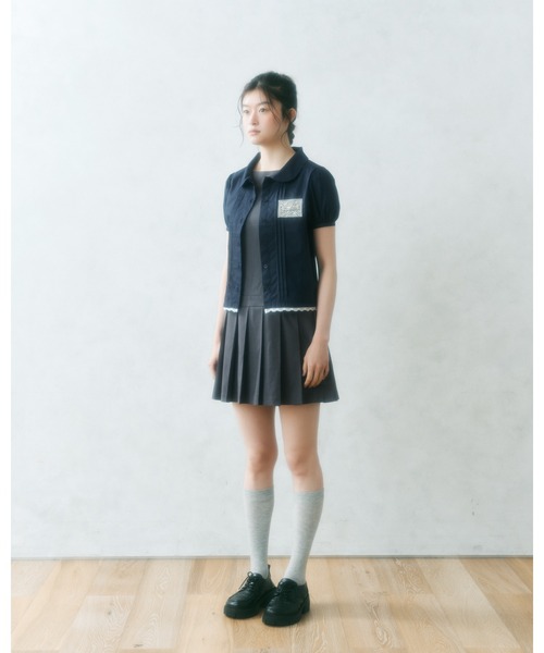 FCMM(エフシーエムエム)の「【日本限定】TAG BLOUSE / タグブラウス(シャツ/ブラウス・レディース・オフホワイト/ネイビー/ライトブルー/チャコールグレー・MEDIUM/SMALL)」の14枚目の写真
