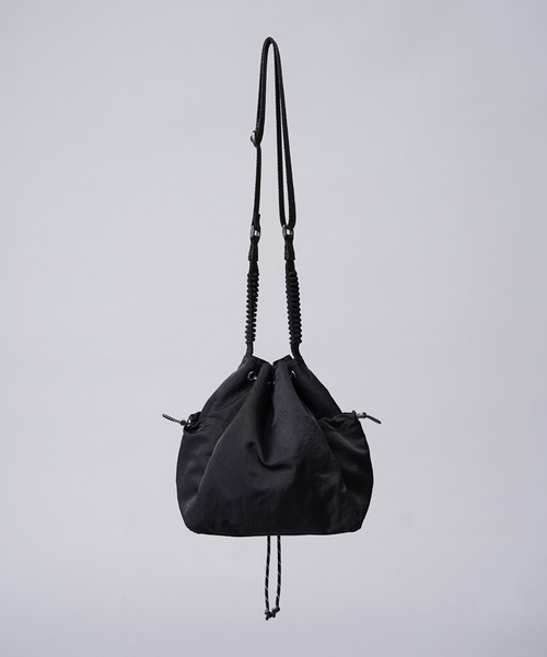 ナイロン製黒ドローストリングバッグ UNISEX》Nylon Drawstring Bag/ナイロンドローストリングバッグ
