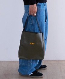 1/2 HALF（ニブンノイチハーフ）の「1/2HALF WEEKLY ONE SHOULDER（ショルダーバッグ）」