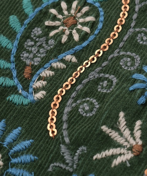 チチカカ（チチカカ）の「Rico ペイズリー刺繍コーデュロイワンピース（ワンピース・レディース・グリーン/ブラック/マスタード・FREE）」の21枚目の写真