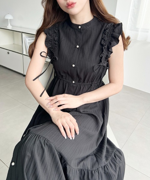 moment+(モーメントプラス)の「ドロストリボンショルダーフリルティアードシャツワンピース(シャツワンピース・レディース・ネイビー/ブラック/オフホワイト・M/L)」の3枚目の写真