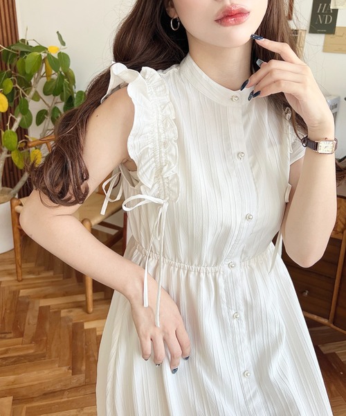 moment+(モーメントプラス)の「ドロストリボンショルダーフリルティアードシャツワンピース(シャツワンピース・レディース・ネイビー/ブラック/オフホワイト・M/L)」の18枚目の写真