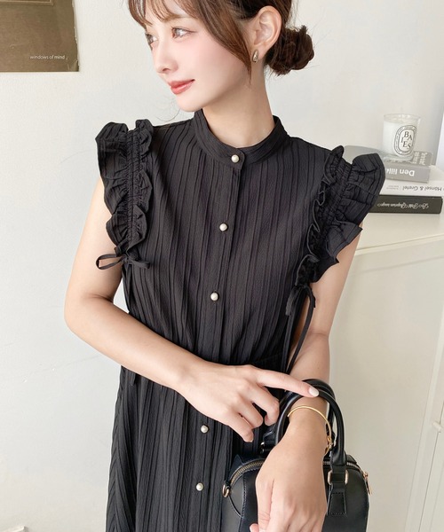 moment+(モーメントプラス)の「ドロストリボンショルダーフリルティアードシャツワンピース(シャツワンピース・レディース・ネイビー/ブラック/オフホワイト・M/L)」の10枚目の写真