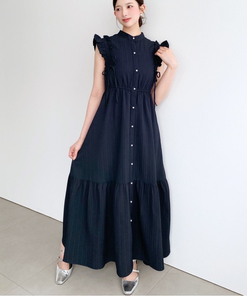 moment+(モーメントプラス)の「ドロストリボンショルダーフリルティアードシャツワンピース(シャツワンピース・レディース・ネイビー/ブラック/オフホワイト・M/L)」の5枚目の写真