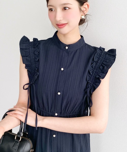 moment+(モーメントプラス)の「ドロストリボンショルダーフリルティアードシャツワンピース(シャツワンピース・レディース・ネイビー/ブラック/オフホワイト・M/L)」の11枚目の写真