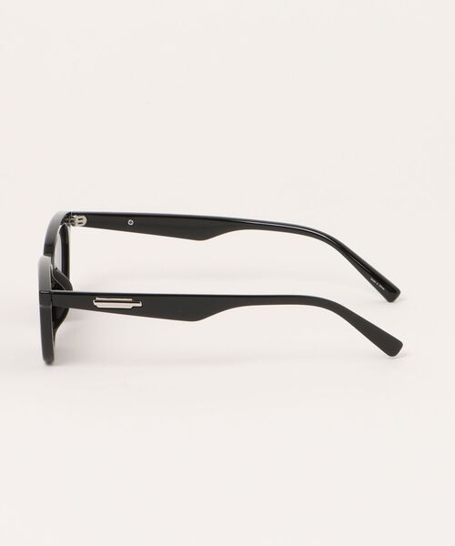 Chikashitsu +（チカシツプラス）の「【Chikashitsu +】square frame sunglasses 4 / 【チカシツプラス】スクエアフレームアイグラス（サングラス・メンズ・ブラック・ONE SIZE）」の2枚目の写真