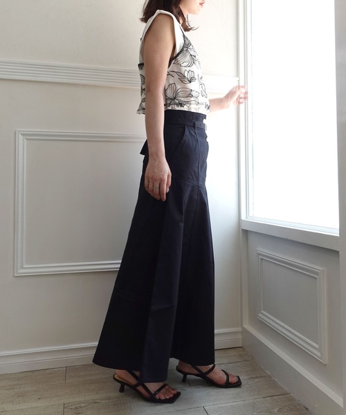 CORNERS（コーナーズ）の「ヨークフレアチノスカート（デニムスカート・レディース・ベージュ/ブラック・マルチサイズ）」の11枚目の写真