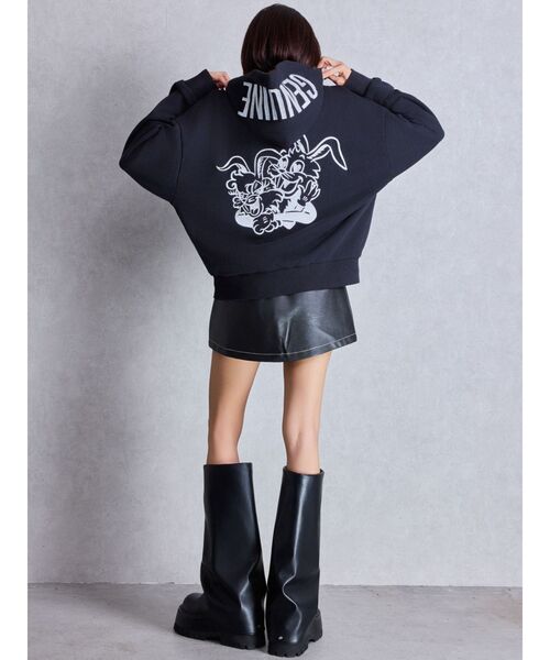 GYDA(ジェイダ)の「GENUINE BUNNYスウェットパーカー(パーカー・レディース・オフホワイト/ブラック/ネイビー/レッド・FREE)」の13枚目の写真