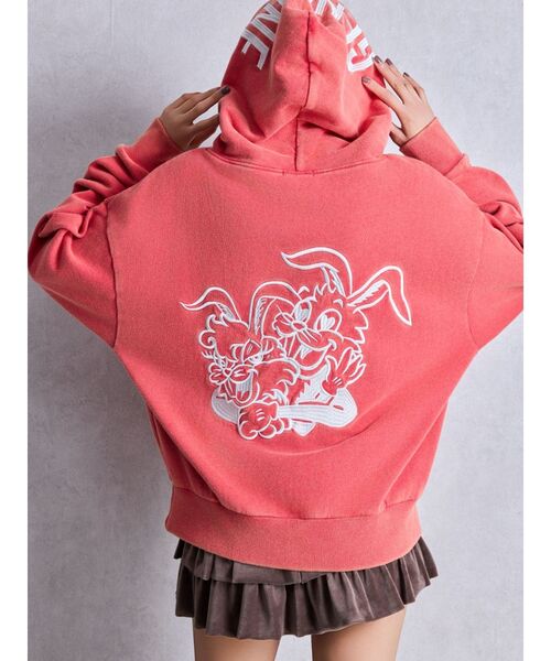 GYDA(ジェイダ)の「GENUINE BUNNYスウェットパーカー(パーカー・レディース・オフホワイト/ブラック/ネイビー/レッド・FREE)」の16枚目の写真