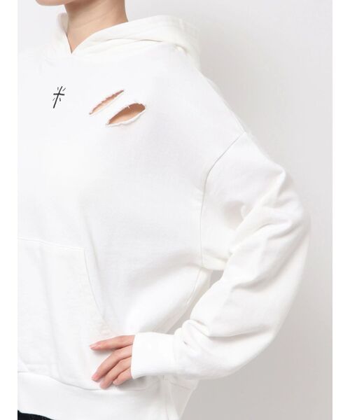 GYDA（ジェイダ）の「GENUINE BUNNYスウェットパーカー（パーカー・レディース・オフホワイト/ブラック/ネイビー/レッド・FREE）」の13枚目の写真