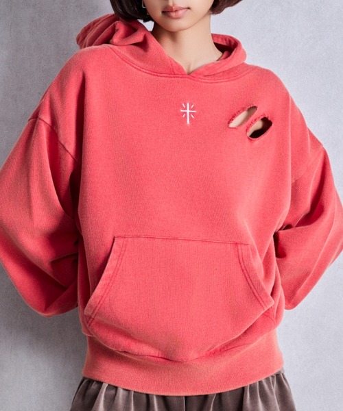 GYDA(ジェイダ)の「GENUINE BUNNYスウェットパーカー(パーカー・レディース・オフホワイト/ブラック/ネイビー/レッド・FREE)」の4枚目の写真