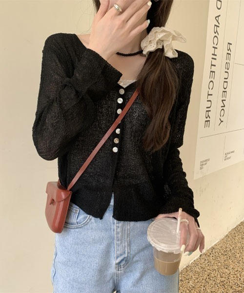 urge:(アージコロン )の「【URGE:】Vネック サマーニット シアー 長袖 カーディガン(カーディガン/ボレロ・レディース・ピンク/ホワイト/ブルー/アイボリー/ブラック・FREE)」の11枚目の写真