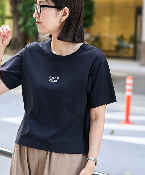 coen(コーエン)の「【新色登場】coen(コーエン)ロゴ刺繍コンパクトTシャツ(Tシャツ/カットソー・レディース・ライトグレー/ブラック/オフホワイト/その他1/レッド/ダークブラウン/ダークグレー/その他5/ナチュラル/その他4/その他6/ブラウン/その他9/その他7/その他8・M/L)」の2枚目の写真