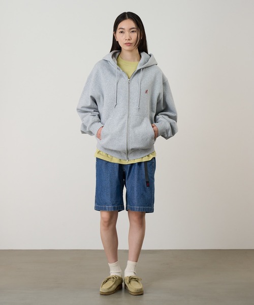 Gramicci（グラミチ）の「ONE POINT ZIP HOODED SWEATSHIRT｜ワンポイントジップフーデッドスウェットシャツ（パーカー・メンズ・ヘザーグレー/ダークブラウン系/ダークネイビー/オレンジ/グレー系その他/ブラック系その他/レッド・S/M/L/XL/XXL）」の16枚目の写真