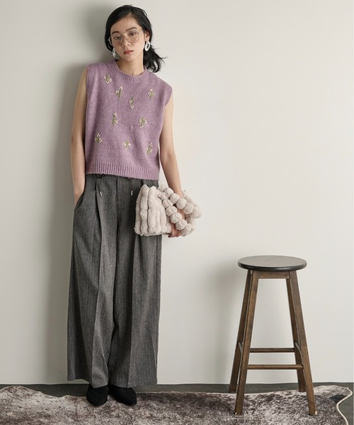 小花柄刺繍ニットベスト（ニット/セーター）｜THE YOn（ザヨン）の