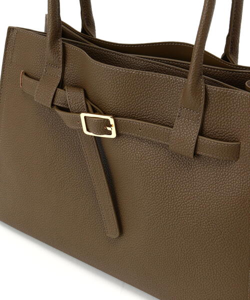 NATURAL BEAUTY BASIC（ナチュラルビューティーベーシック）の「◇ベルテッドシュリンクトートバッグ（トートバッグ・レディース・ブラック/ブラウン・ﾌﾘ-）」の4枚目の写真