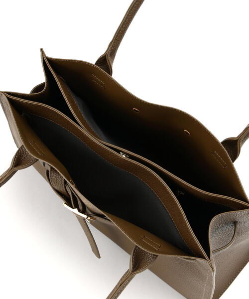 NATURAL BEAUTY BASIC（ナチュラルビューティーベーシック）の「◇ベルテッドシュリンクトートバッグ（トートバッグ・レディース・ブラック/ブラウン・ﾌﾘ-）」の7枚目の写真