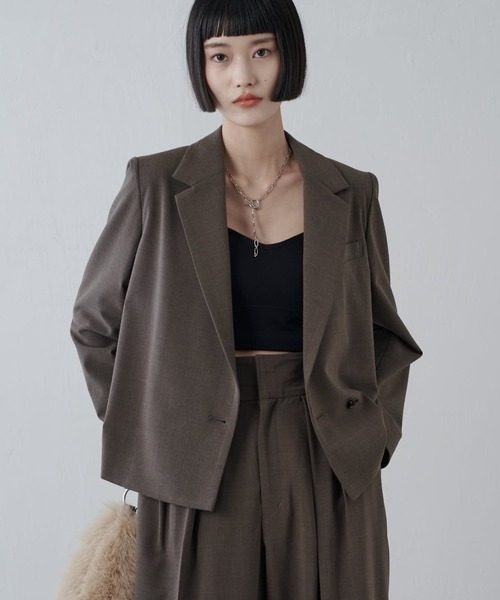 Lui's(ルイス)の「ショートセミダブルジャケット(テーラードジャケット・レディース・ブラック/ブラウン・FREE)」の1枚目の写真