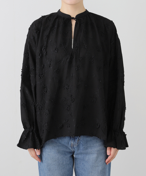 フラワーエンブロイダリースキッパーブラウス（シャツ/ブラウス
