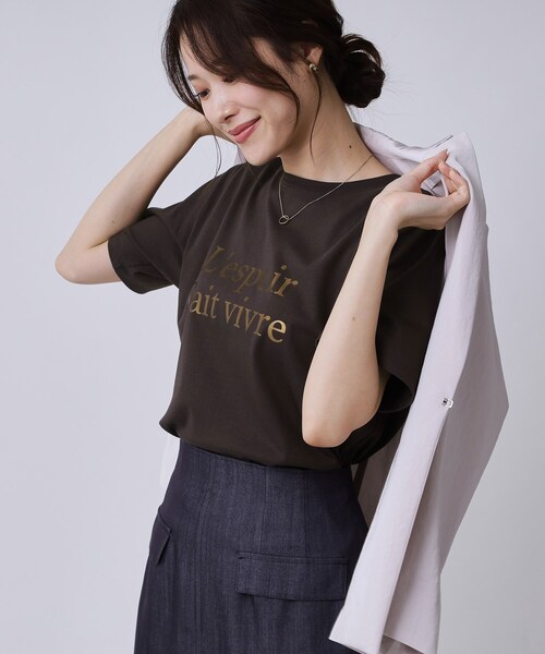 COUP DE CHANCE（クードシャンス）の「【手洗い可／日本製／箔プリント】ロゴTシャツ（Tシャツ/カットソー・レディース・ブラウン系その他/ホワイト・34/36/38/40）」の2枚目の写真