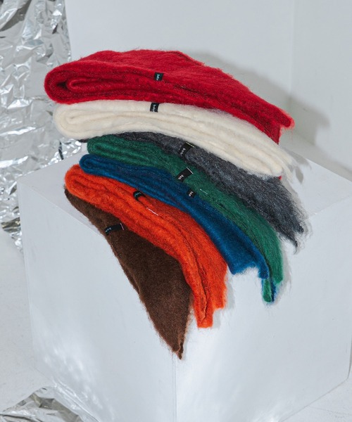 bohmal（ボマール）の「モヘアニットスカーフ（バンダナ/スカーフ・レディース・ブルー/オレンジ/グリーン/オフホワイト/ブラウン/レッド/チャコールグレー・MEDIUM）」の8枚目の写真