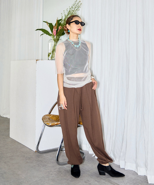 OLD PARK(オールドパーク)の「OLD PARK BAGGY SWEAT PANTS OPSW-06:スウェットパンツ(スウェットパンツ・レディース・ホワイト・MEDIUM)」の2枚目の写真