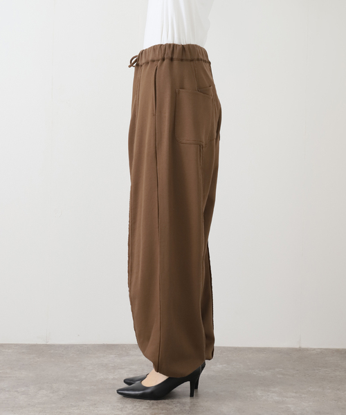 OLD PARK(オールドパーク)の「OLD PARK BAGGY SWEAT PANTS OPSW-06:スウェットパンツ(スウェットパンツ・レディース・ホワイト・MEDIUM)」の6枚目の写真