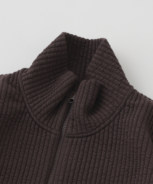 MATSUFUJI(マツフジ)の「MATSUFUJI / マツフジ STRIPE JACQUARD STAND COLLAR JACKET(ブルゾン・メンズ・レッド/ブラウン・3/2)」の4枚目の写真