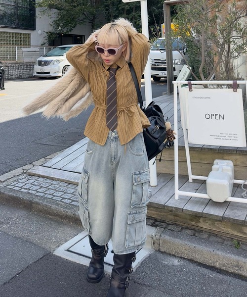 Alley Tokyo(アリートーキョー)の「シャーリングのシャツ(シャツ/ブラウス・レディース・ベージュ/キャメル・FREE)」の16枚目の写真