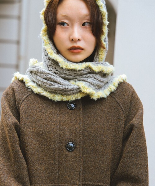 Ray BEAMS（レイビームス）の「フリル フード マフラー（マフラー・レディース・グレー/ブラック・ONE SIZE）」の8枚目の写真