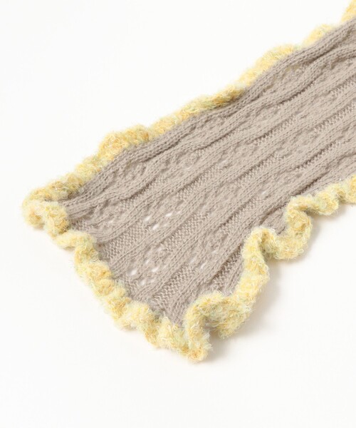 Ray BEAMS（レイビームス）の「フリル フード マフラー（マフラー・レディース・グレー/ブラック・ONE SIZE）」の12枚目の写真