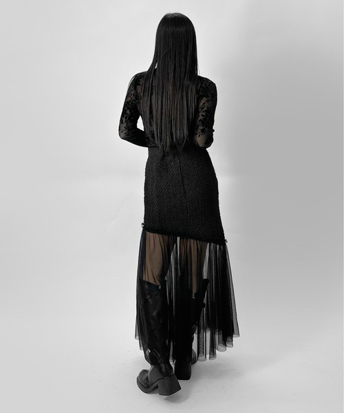 LVEU.(ラブユ.)の「【LVEU.】ベロアレースシアートップス / トップス カットソー シアー レース ベロア ハイネック 長袖 花柄 ボタニカル柄 フラワー レイヤード インナー モード ブラック アイボリー(Tシャツ/カットソー・レディース・ブラック/アイボリー・FREE)」の19枚目の写真