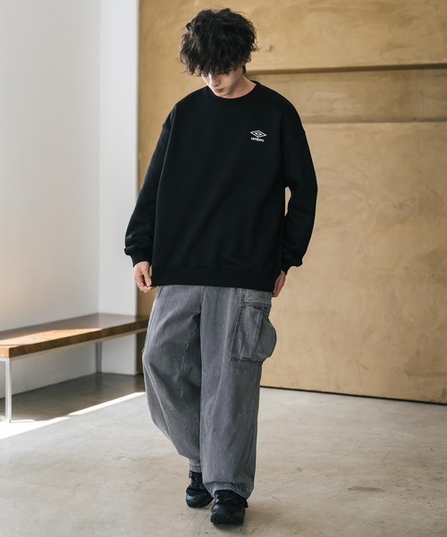 UMBRO 別注コラボオーバーサイズ裏起毛ロゴ刺繍クルーネックスウェット