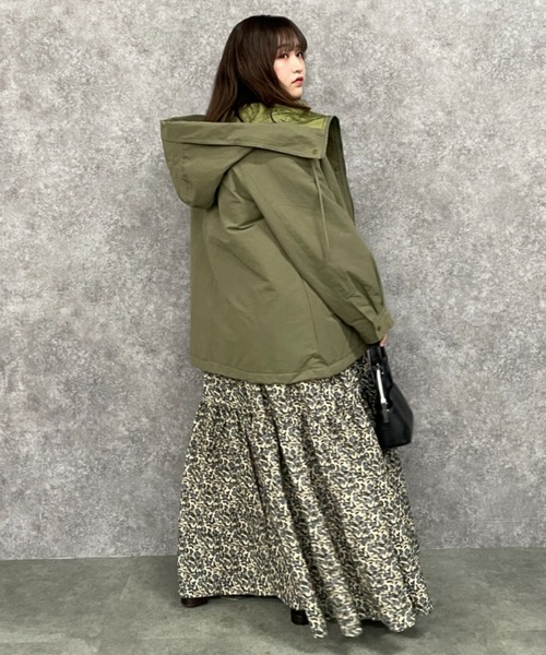 GEVS.(ジェイヴィス)の「小花プリントマキシワンピース<大きいサイズ有>GEVS.(ワンピース・レディース・ブラック系/グレイッシュベージュ・5L/4L/3L/LL/L/M)」の10枚目の写真
