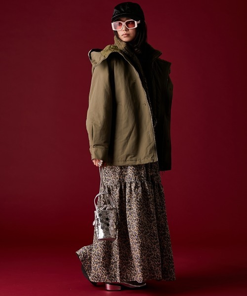 GEVS.(ジェイヴィス)の「小花プリントマキシワンピース<大きいサイズ有>GEVS.(ワンピース・レディース・ブラック系/グレイッシュベージュ・5L/4L/3L/LL/L/M)」の20枚目の写真