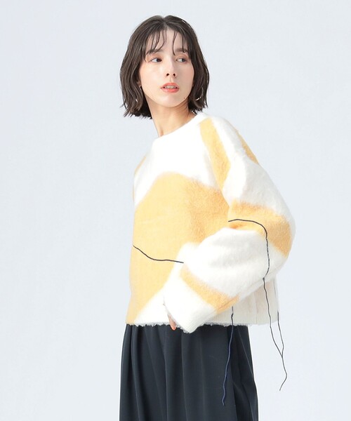 BEAMS HEART(ビームスハート)の「ニュアンス シャギー ニット(ニット/セーター・レディース・ホワイト系その他5/チャコールグレー/ピンク・FREE)」の7枚目の写真