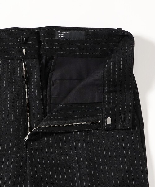 International Gallery BEAMS（インターナショナルギャラリービームス）の「ストライプ ダブルループ ワイド スラックス（その他パンツ・メンズ・ブラック・LARGE/MEDIUM/SMALL）」の9枚目の写真