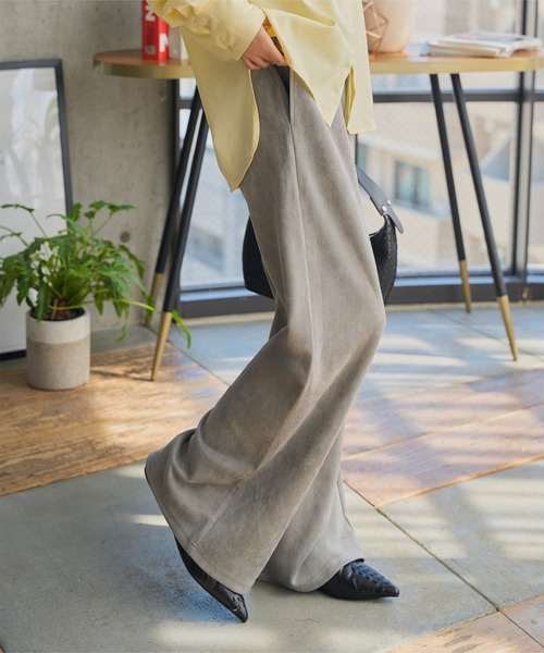 KOBE LETTUCE(コウベレタス)の「選べる3サイズ錯覚美脚ポンチスエードパンツ(その他パンツ・レディース・ブラック/キャメル/アイボリー系/グレー/ダークブラウン・M-Short/M/PM)」の11枚目の写真