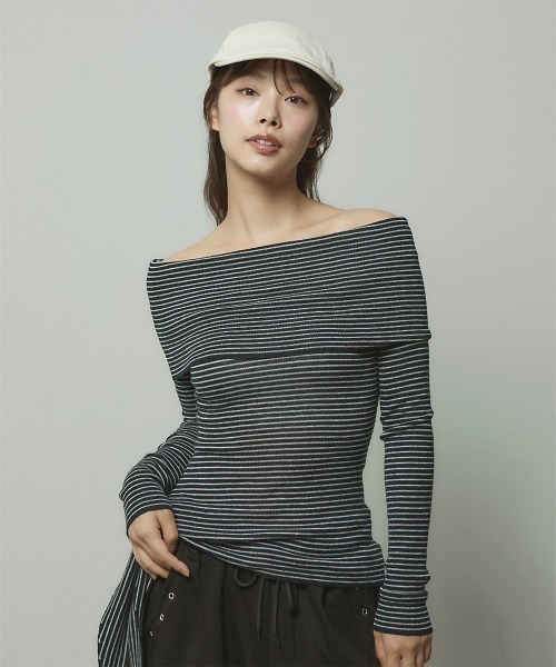 VIVID LADY(ビビッドレディー)の「オフショルダーボーダーTシャツ(Tシャツ/カットソー・レディース・ネイビー/グレー・FREE)」の1枚目の写真