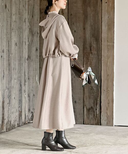 フーディジップブルゾン×キャミワンピースセットアップ（セットアップ