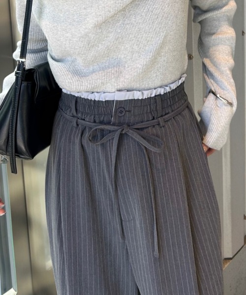 mystic（ミスティック）の「【4サイズ展開/ストライプ柄、無地 / ウエストの配色がポイント】Wベルトパンツ（スラックス・レディース・チャコールグレー/ブラウン/グレー/アイボリー/ネイビー/オフホワイト・1/2/0/SHORT）」の8枚目の写真