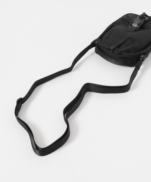 Aer Street Sling（ショルダーバッグ）｜Aer（エアー）のファッション